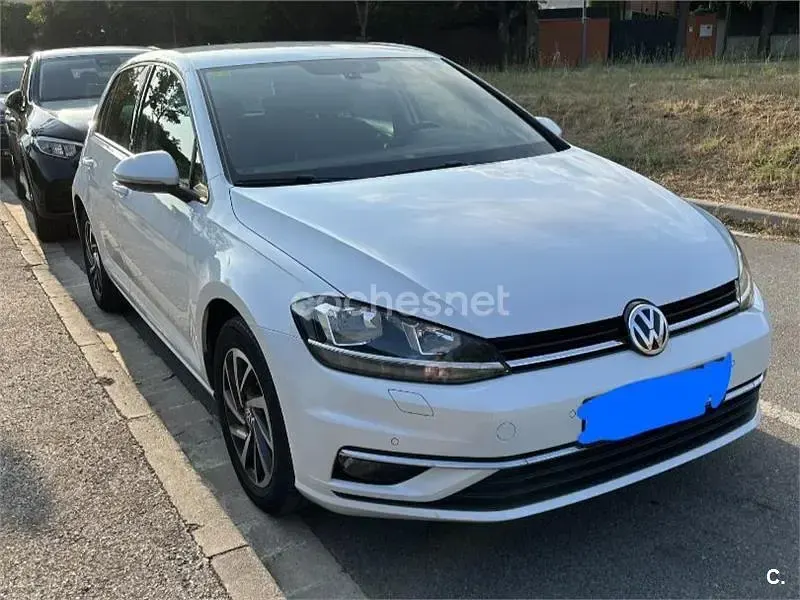 Usado VW Golf VII Advance 125 CV (91 kW) 2017 Blanco Berlina