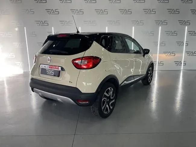 Używany Renault Captur XMOD 120 KM (88 kW) 2016 Beżowy SUV