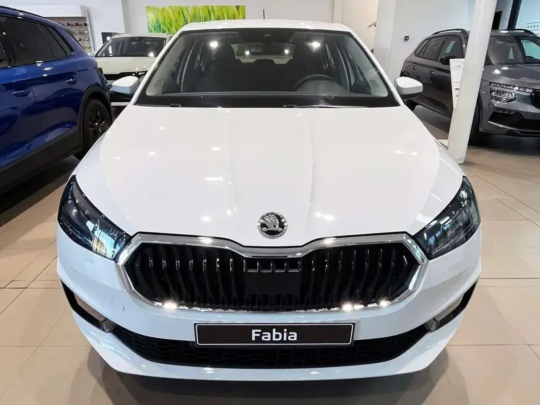 Nuevo Skoda Fabia 95 CV (69 kW) 2025 Blanco Utilitario