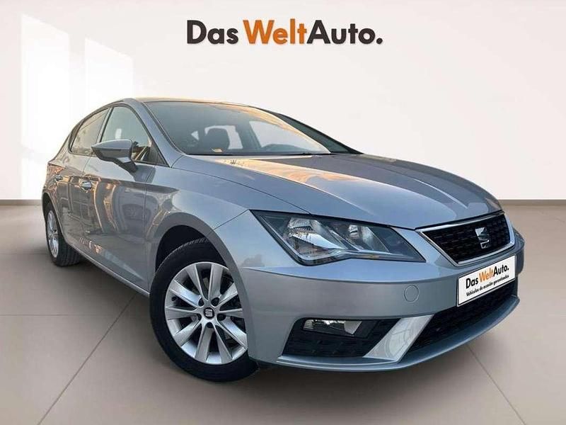 Usado Seat Leon ST Style 125 CV (91 kW) 2018 Gris Familiar