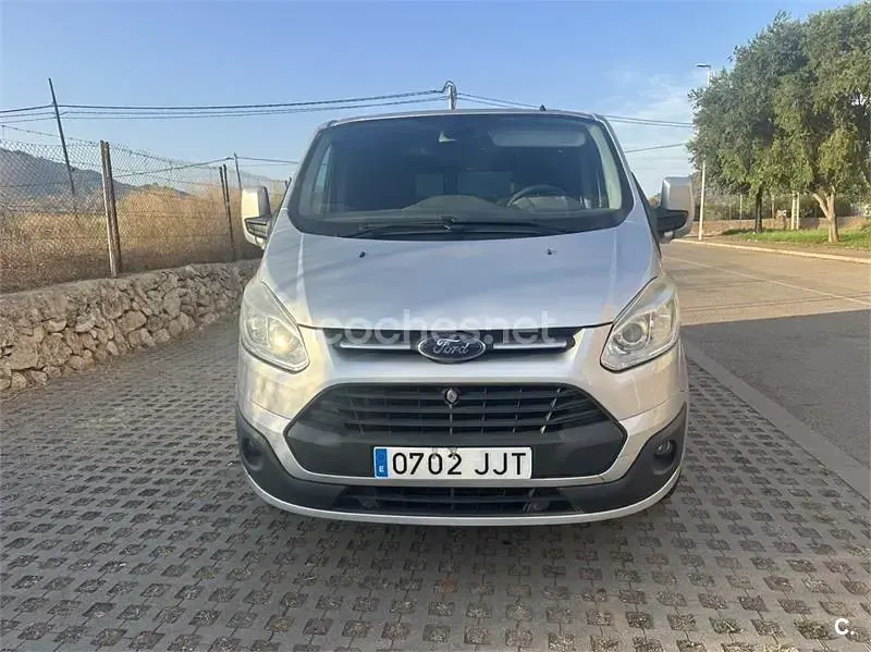 Usado Ford 300 Titanium 155 CV (114 kW) 2015 Gris / plata Monovolumen