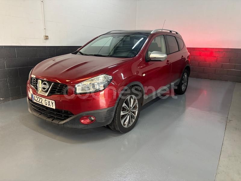 Granate Usado 2010 Nissan Qashqai +2 Premium Edition SUV | 5999 € (Precio justo) - Imagen 1/4