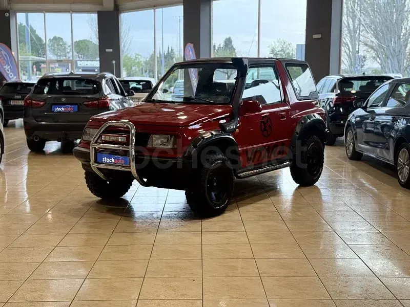 Usado Suzuki Vitara 81 CV (59 kW) 1990 Rojo Familiar