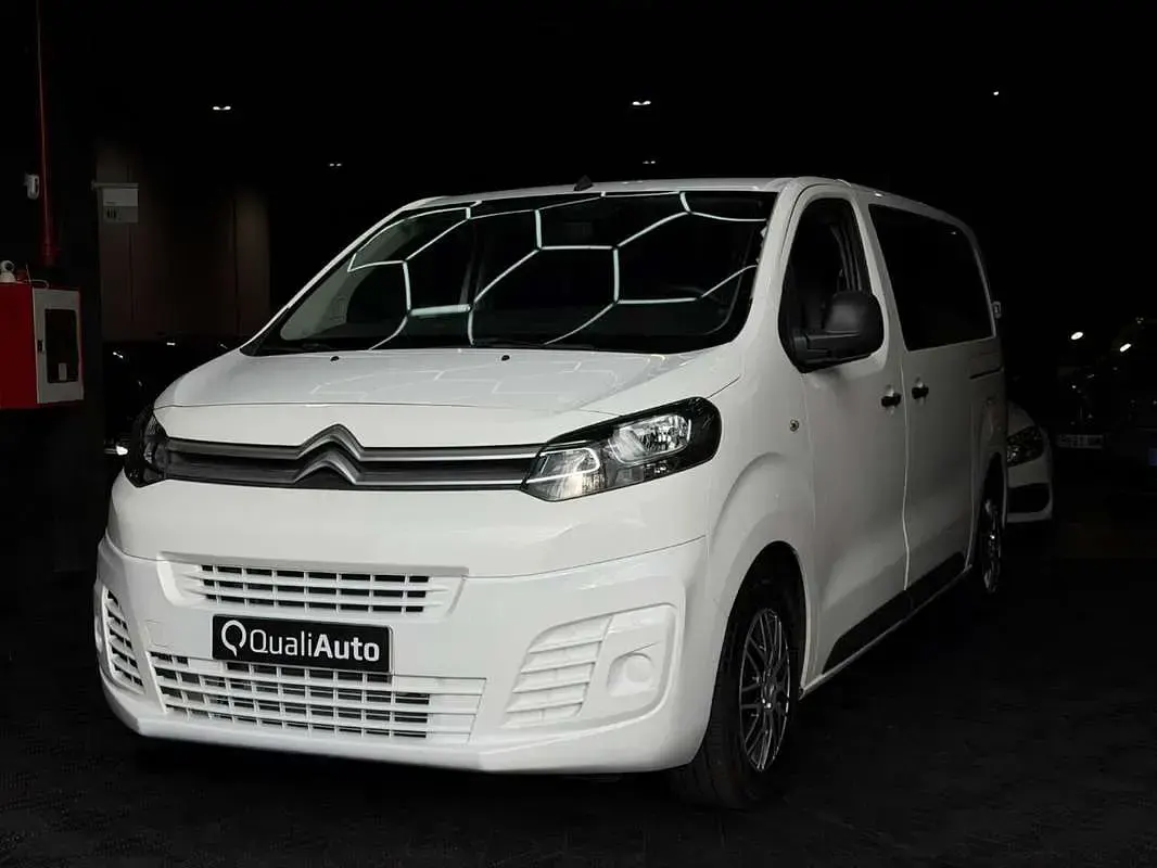 Usado Citroën Spacetourer Feel 120 CV (88 kW) 2018 Blanco Monovolumen