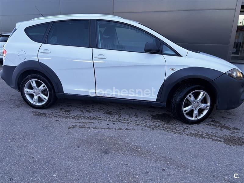 Blanco Usado 2010 Seat Altea Monovolumen | 5000 € (Super precio) - Imagen 1/3