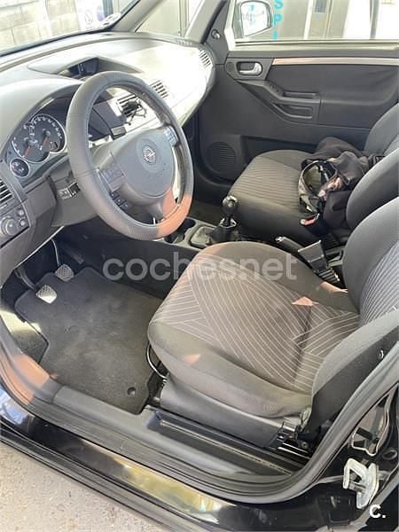 Usado Opel Meriva Enjoy 100 CV (73 kW) 2006 Negro Monovolumen