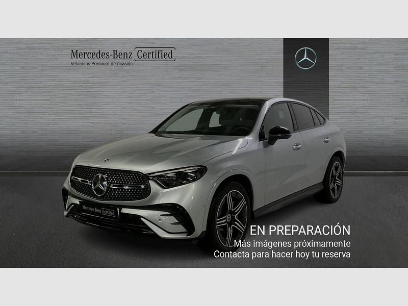 Plata hightec metalizado Usado 2024 Mercedes 200 Coupe | 66.990 € - Imagen 1/4