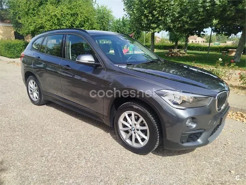 Usado BMW X1 190 CV (139 kW) 2018 Gris / plata SUV