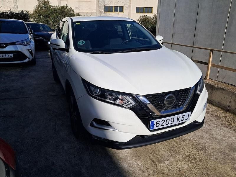 Usado Nissan Qashqai N-Connecta 115 CV (84 kW) 2018 Blanco SUV