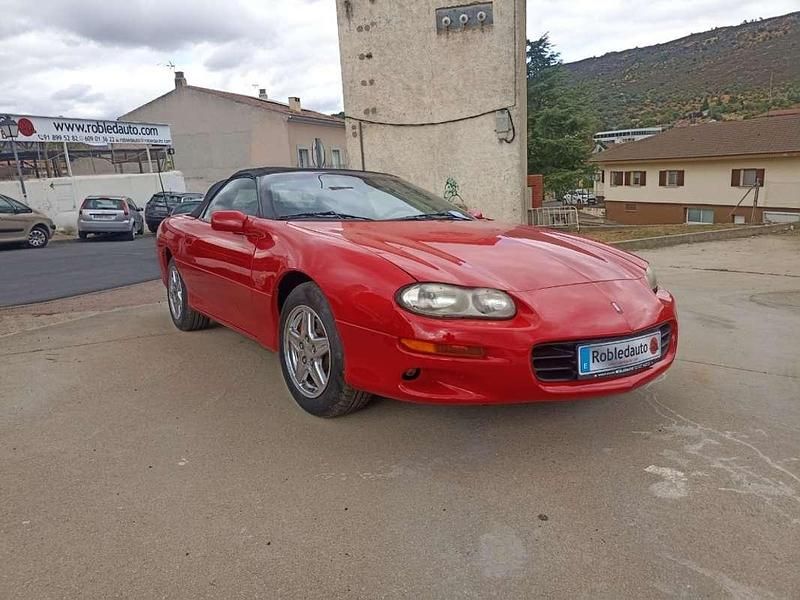 Usado Chevrolet Camaro 193 CV (141 kW) 1998 Rojo Descapotable