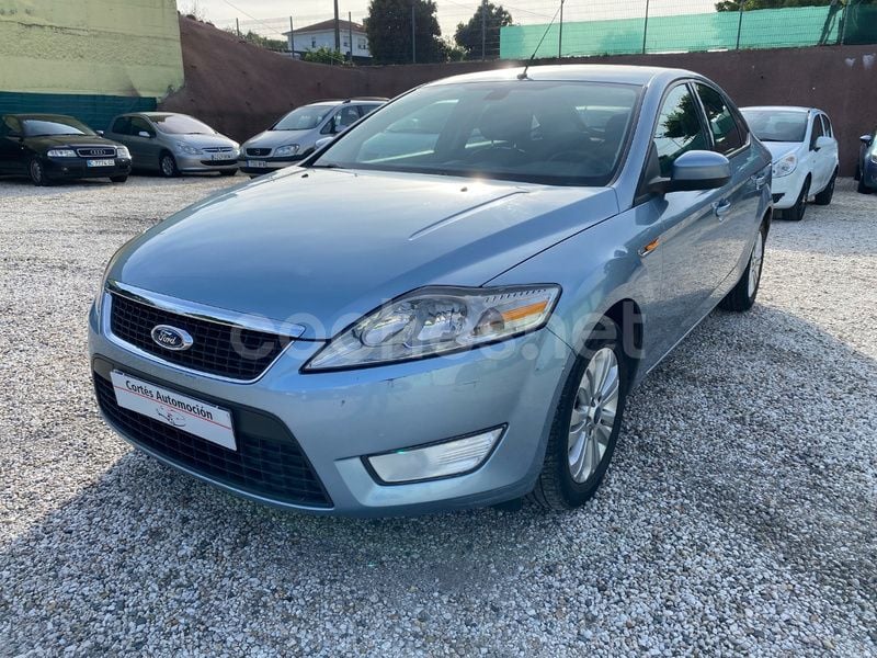Usado Ford Mondeo Trend 125 CV (91 kW) 2008 Azul Berlina