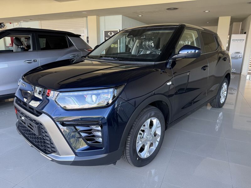 Azul Nuevo 2024 Ssangyong Tivoli | 20.770 € (Precio justo) - Imagen 1/4