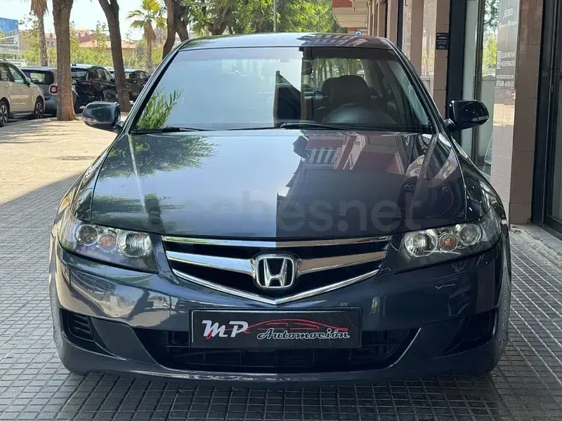 Usado Honda Accord Sport 155 CV (114 kW) 2006 Gris / plata Berlina