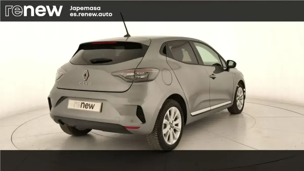 Usado Renault Clio V Evolution 100 CV (73 kW) 2025 Gris pizarra Berlina