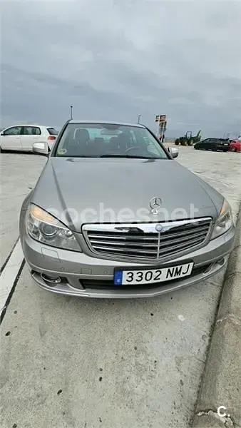 Usado Mercedes C220 Classic 170 CV (125 kW) 2007 Gris / plata Familiar