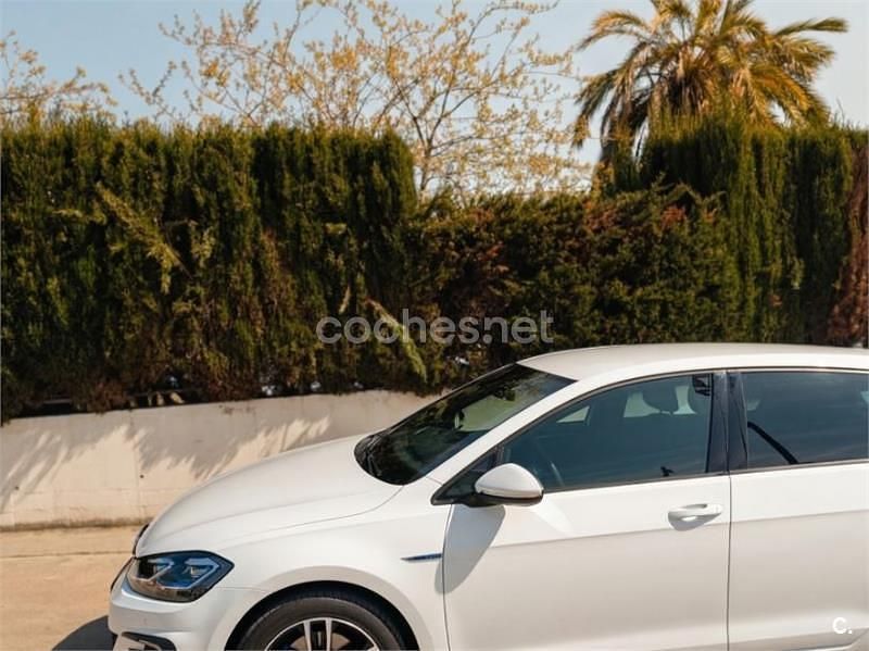 Usado VW Golf VII GTE 204 CV (150 kW) 2018 Blanco Berlina