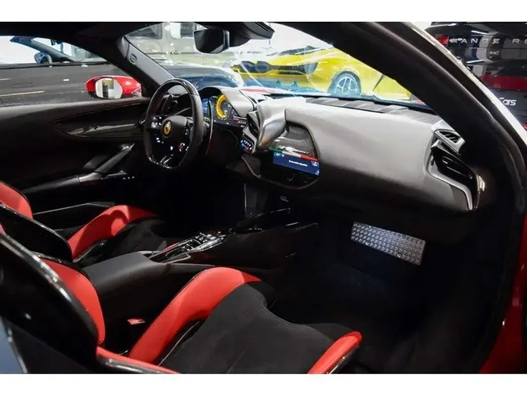 Usado Ferrari SF90 1001 CV (736 kW) 2023 Rojo Descapotable