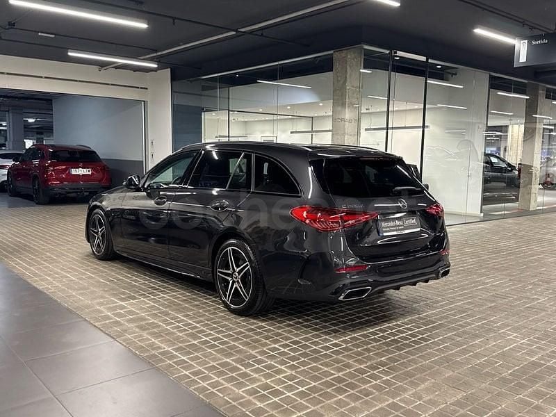 Usado Mercedes C220 200 HP (147 kW) 2025 Cinzento Carrinha
