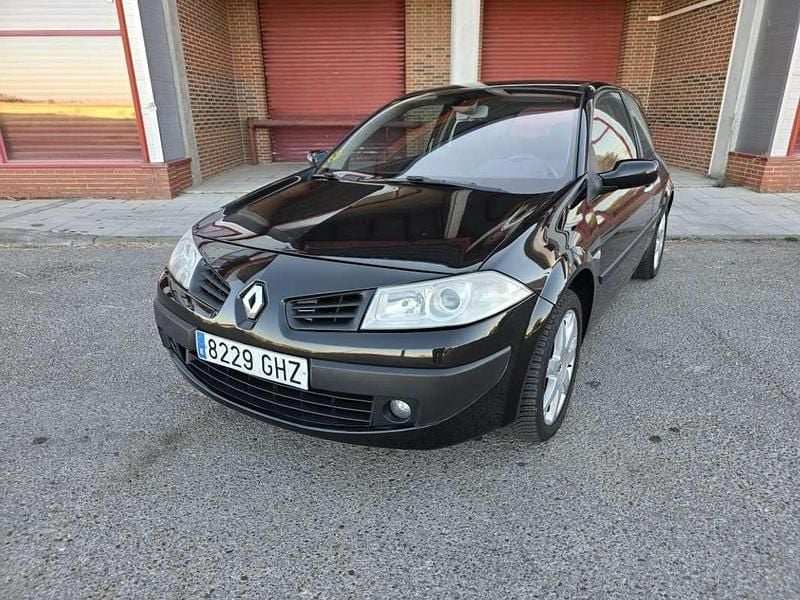 Usado Renault Mégane III Dynamique 131 CV (96 kW) 2008 Negro Utilitario