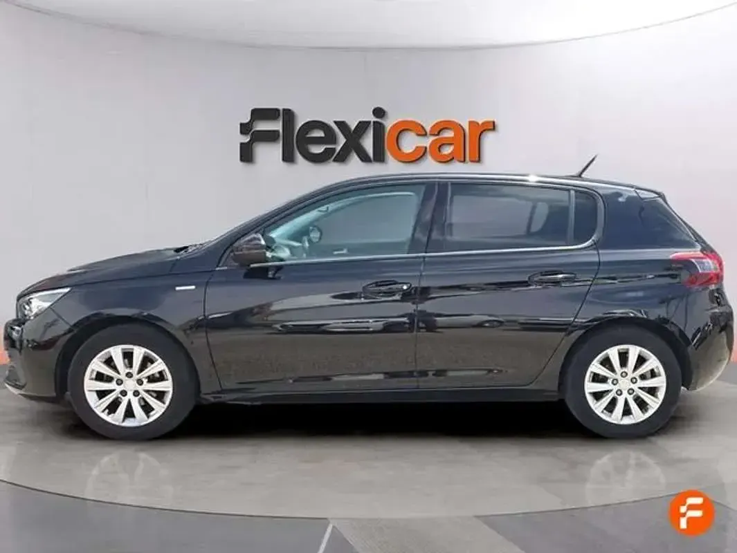 Usado Peugeot 308 Style 110 CV (80 kW) 2019 Gris Utilitario