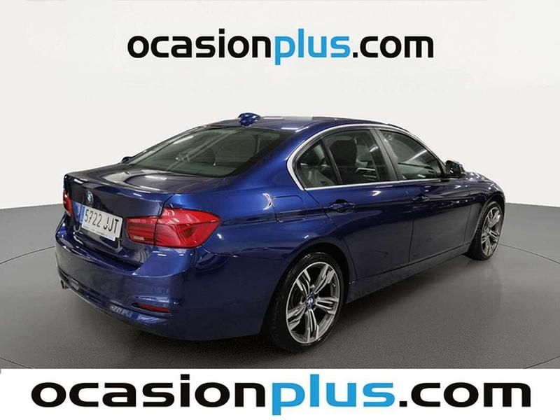 Usado BMW 318 150 CV (110 kW) 2015 Azul Berlina