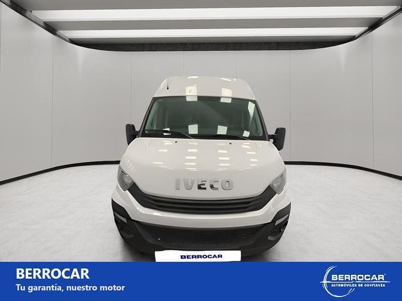 Usado Iveco Daily 156 CV (114 kW) 2019 Blanco Berlina