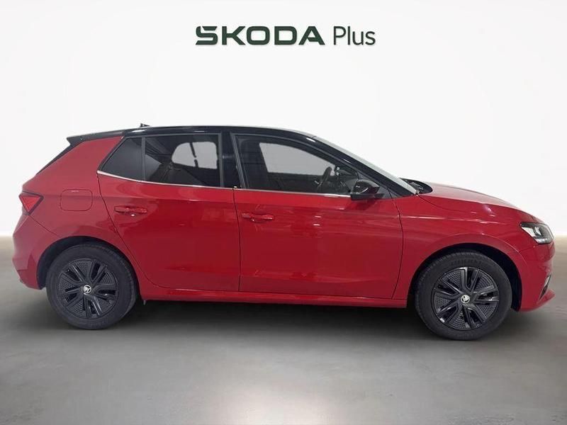 Usado Skoda Fabia Style 110 CV (80 kW) 2022 Rojo Utilitario