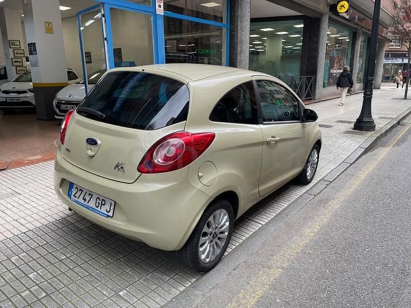 Usado Ford Ka Titanium 75 CV (55 kW) 2009 Beige Utilitario
