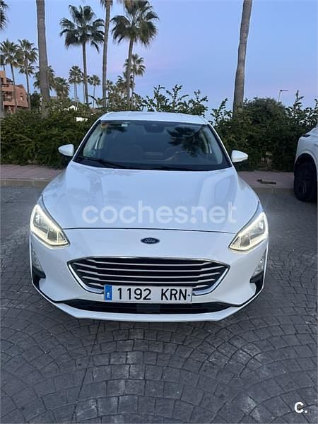 Blanco Usado 2018 Ford Focus Trend Berlina | 11.000 € (Precio justo) - Imagen 1/4