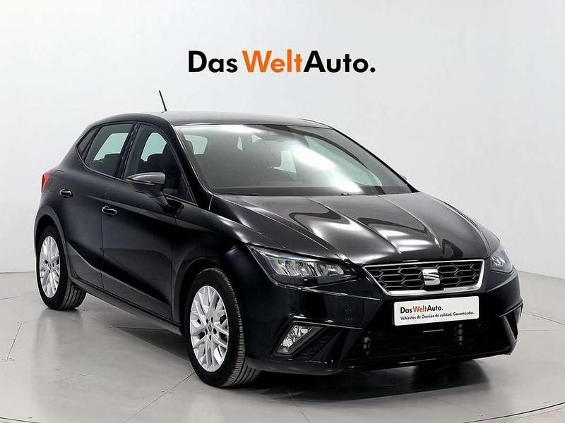 Usado Seat Ibiza FR 116 CV (85 kW) 2024 Negro Utilitario