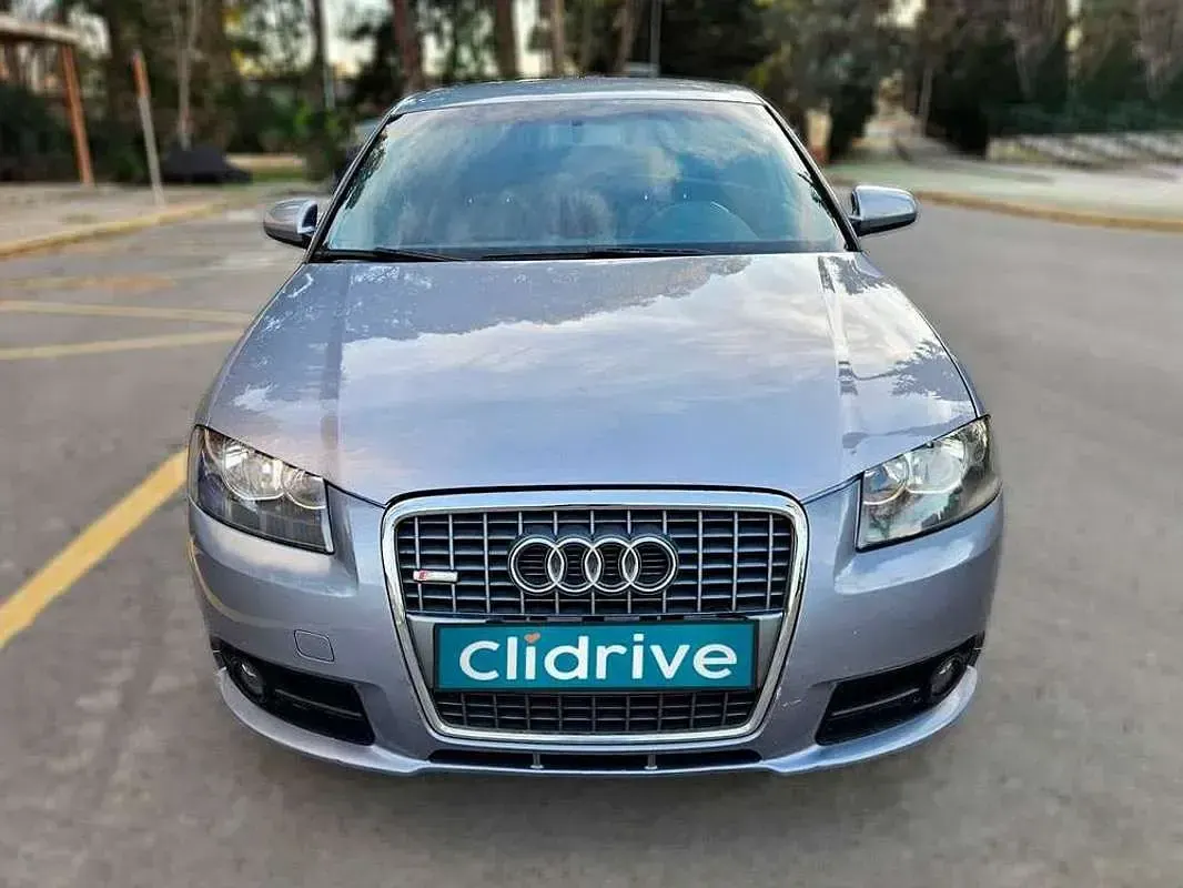 Usado Audi A3 Sportback Ambiente 105 CV (77 kW) 2008 Gris Utilitario