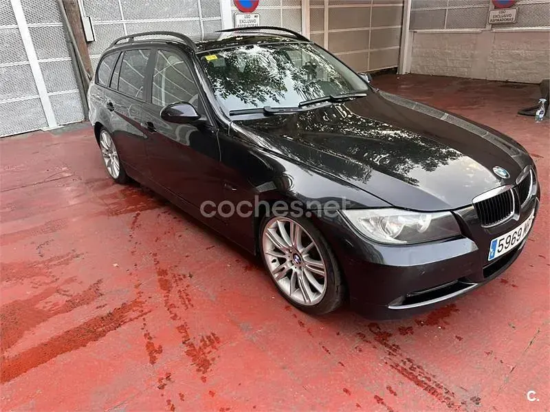 Usado BMW 320 163 CV (119 kW) 2008 Negro Familiar