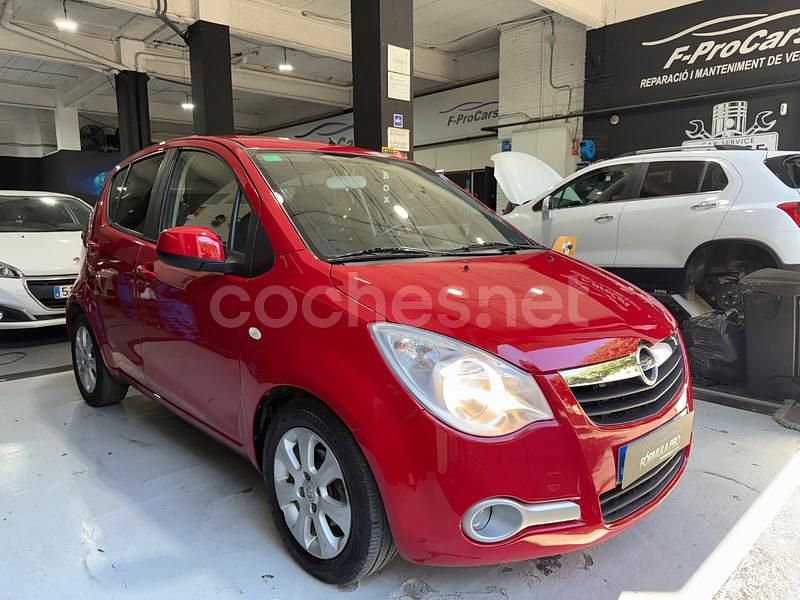 Usado Opel Agila Enjoy 86 CV (63 kW) 2008 Rojo Berlina