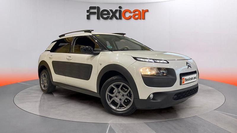 Usado Citroën C4 Feel 110 CV (80 kW) 2016 Blanco Berlina