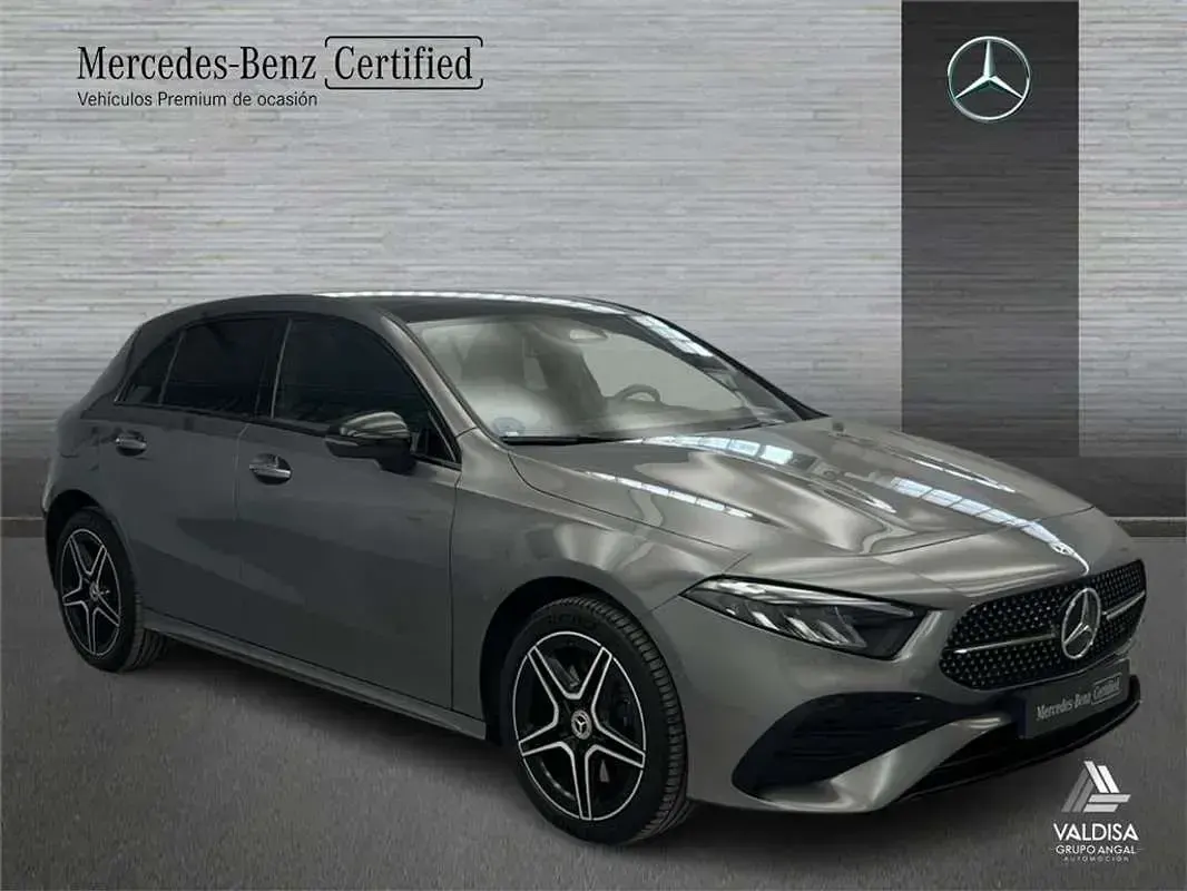 Usado Mercedes A250 AMG line 218 CV (160 kW) 2024 Utilitario