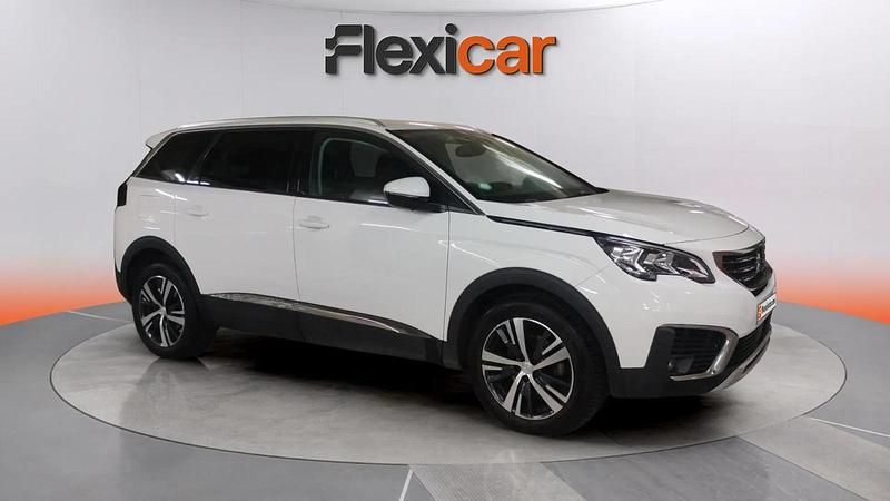 Usado Peugeot 5008 Style 131 CV (96 kW) 2017 Blanco Monovolumen