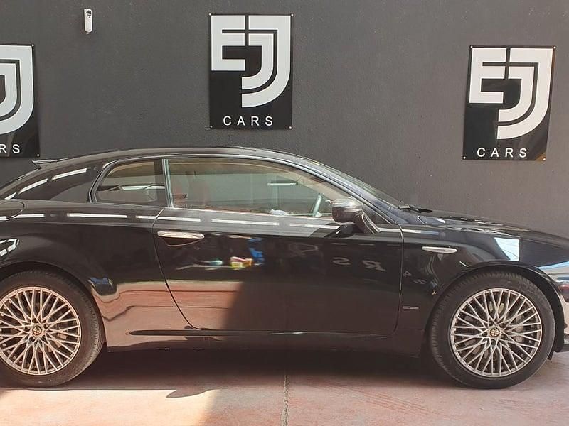 Usado Alfa Romeo Brera 200 CV (147 kW) 2007 Negro Coupe
