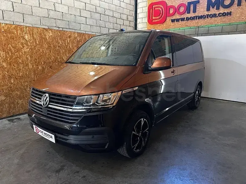 Usado VW Multivan 150 CV (110 kW) 2021 Negro Monovolumen