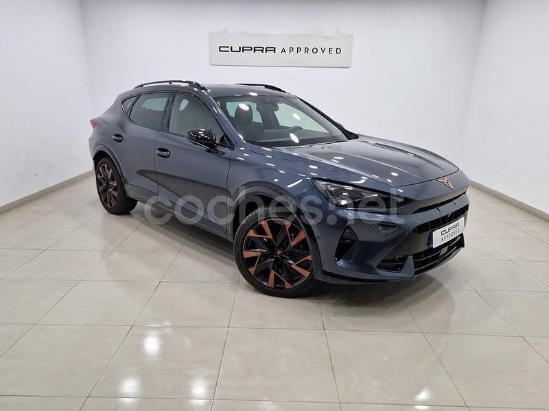 Gris / plata Nuevo 2024 Cupra Formentor SUV | 40.900 € (Un poco caro) - Imagen 1/4