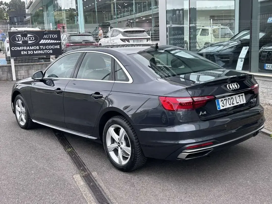 Usado Audi A4 Advanced 204 CV (150 kW) 2021 Gris Berlina