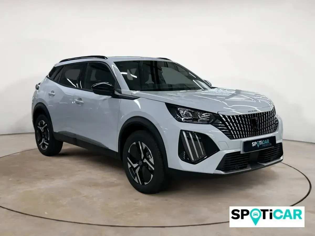 Käytetty Peugeot 2008 Allure 100 HP (73 kW) 2025 Valkoinen Katumaasturi