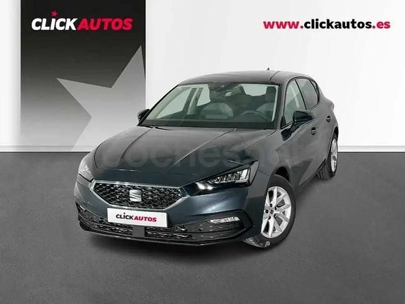 Usado Seat Leon Style 116 CV (85 kW) 2025 Gris / plata Berlina