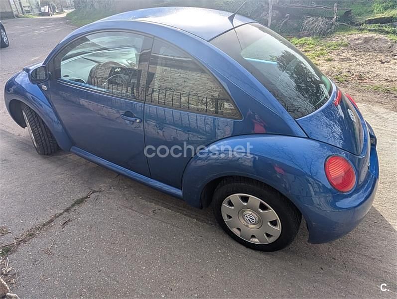 Occasion VW New Beetle 102 ch (75 kW) 2002 Bleue Citadine