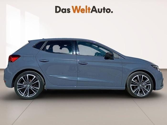 Usado Seat Ibiza FR 150 CV (110 kW) 2024 Gris / plata Utilitario