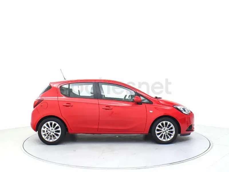 Usado Opel Corsa Selective 90 CV (66 kW) 2019 Rojo Utilitario