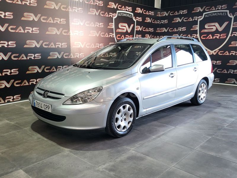 Gris / plata Usado 2003 Peugeot 307 Familiar | 4999 € (Un poco caro) - Imagen 1/4