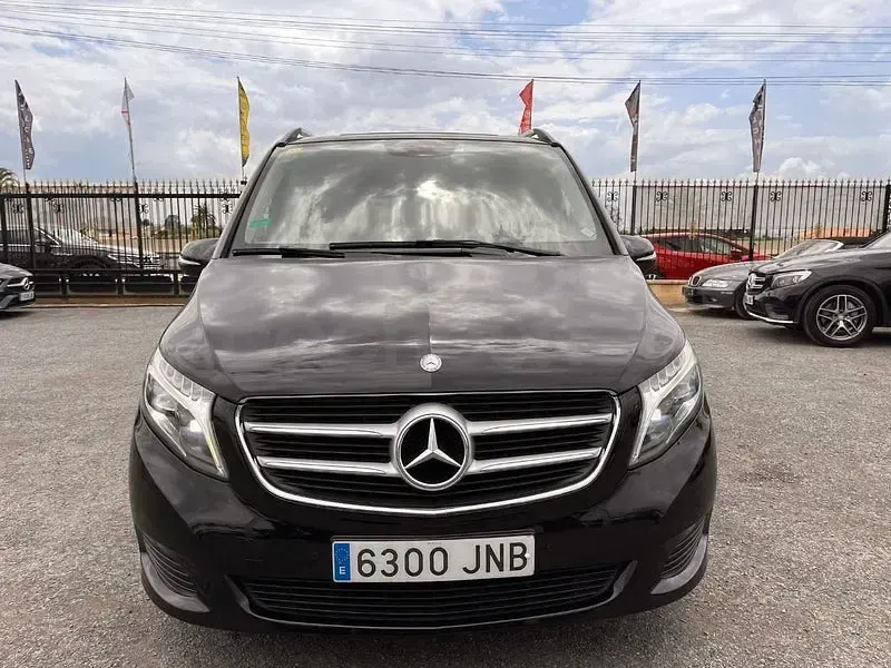 Usado Mercedes V250 Avantgarde 190 CV (139 kW) 2016 Negro Monovolumen