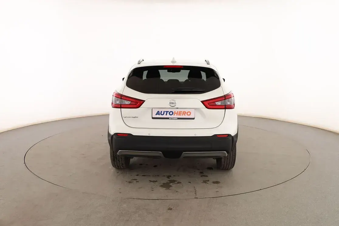 Usado Nissan Qashqai N-Connecta 115 CV (84 kW) 2018 Blanco SUV