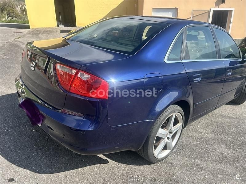 Usado Seat Exeo Sport 143 CV (105 kW) 2009 Azul Berlina