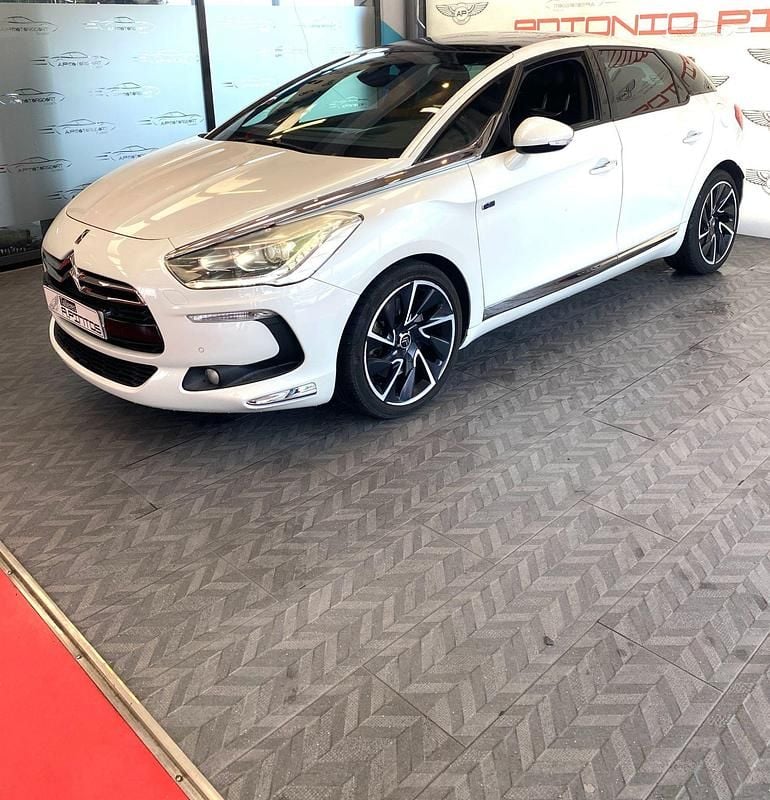 Blanco Usado 2015 DS Automobiles DS5 Utilitario | 13.900 € (Precio justo) - Imagen 1/4